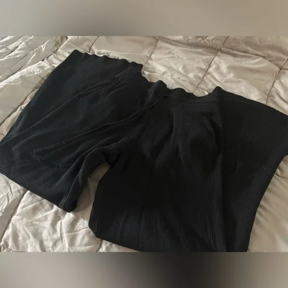 UNIQLO Women’s Washable Ribbed Knit Pants - Picture 4 of 6